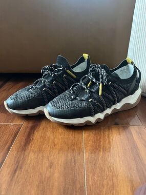 MADEWELL Black Knit Lace-Up Athletic Sneakers with Yellow Accents